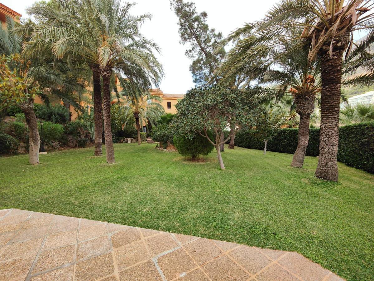 Luxury Apartments Mascarat Альтеа Экстерьер фото